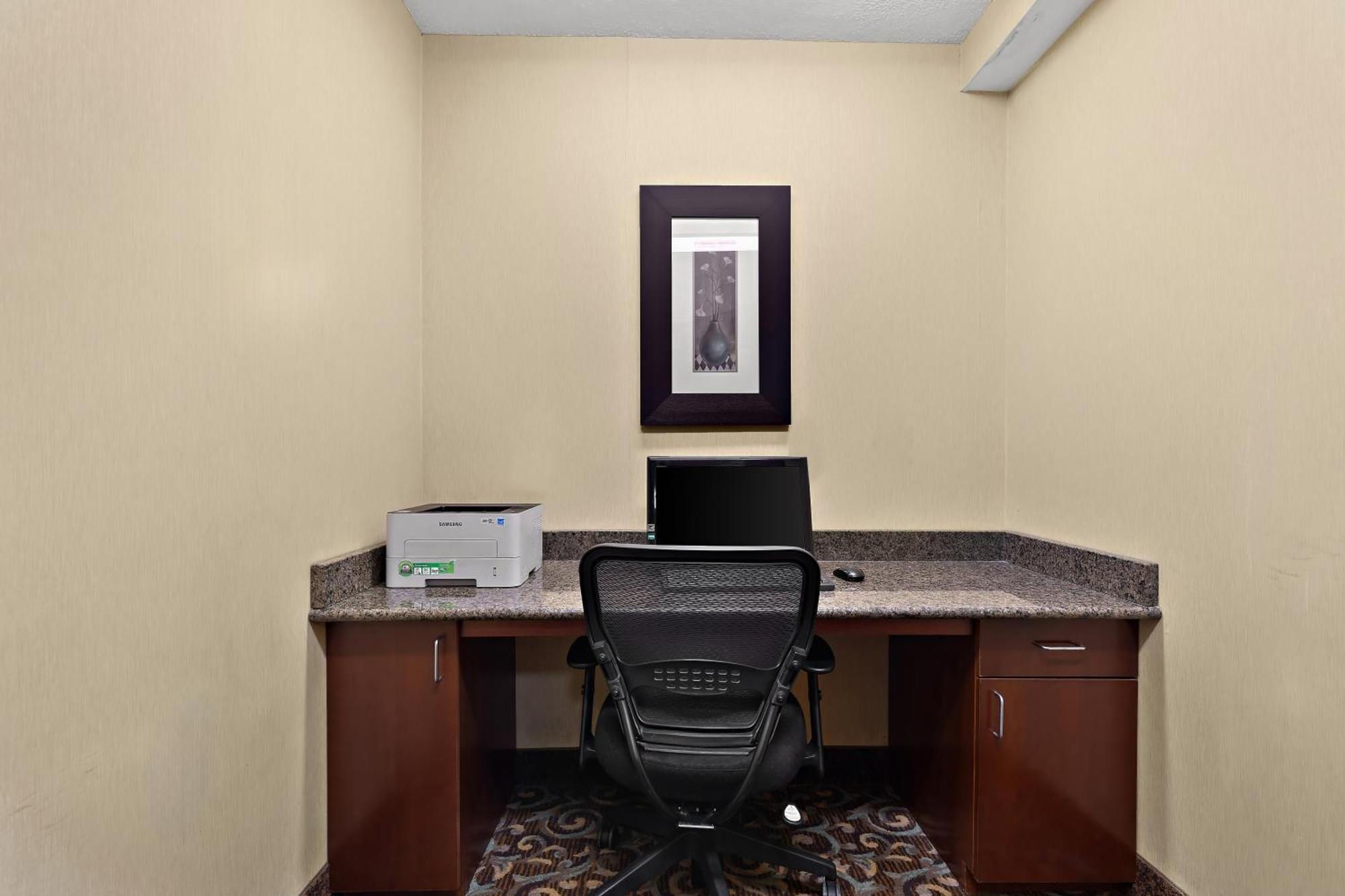 Sleep Inn & Suites Near Joint Base Andrews-Washington Area Morningside Extérieur photo