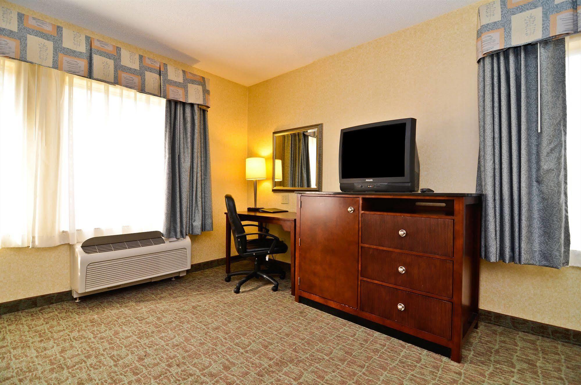 Sleep Inn & Suites Near Joint Base Andrews-Washington Area Morningside Extérieur photo
