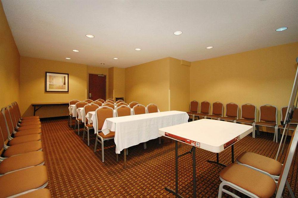 Sleep Inn & Suites Near Joint Base Andrews-Washington Area Morningside Extérieur photo